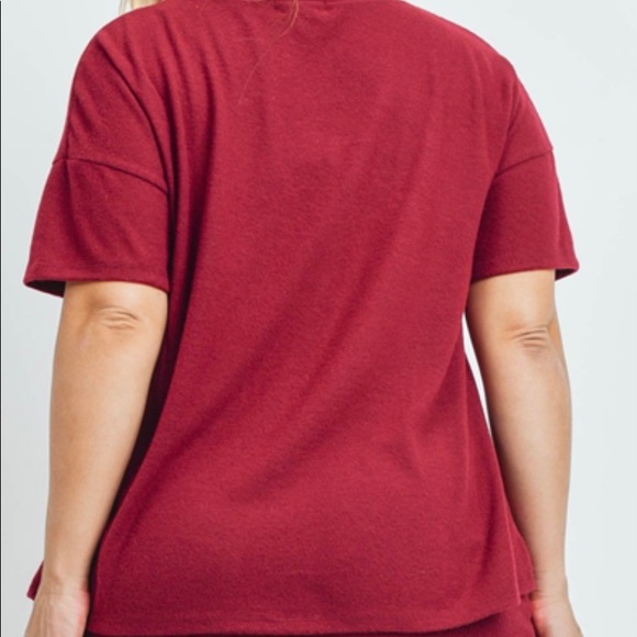 Burgundy Shorts Set - Picture 3 of 5